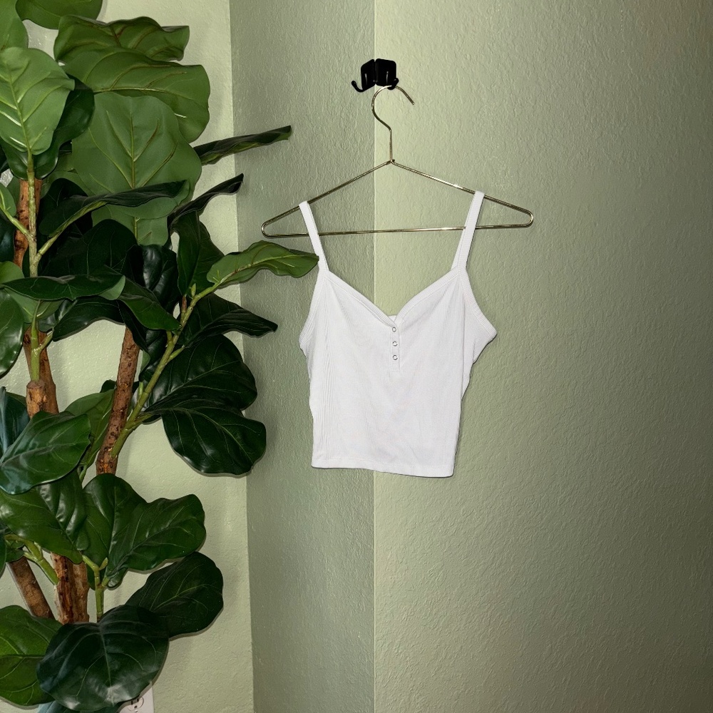 White v-neck tank